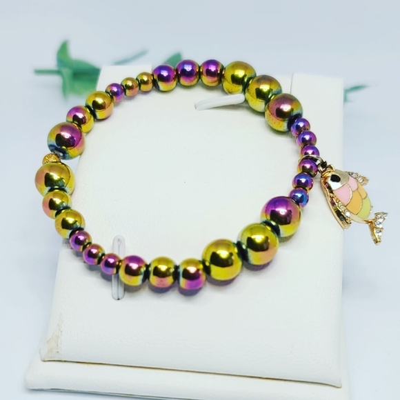 Cute Girls Metalic Bracelet a fish charm - Picture 2 of 3